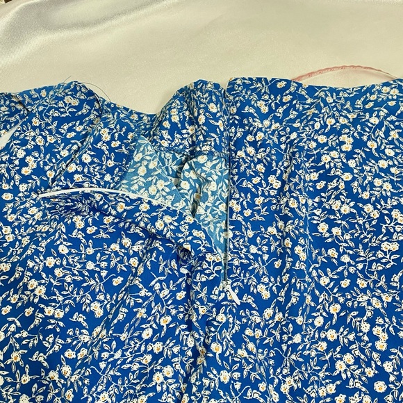 NEW Set of 2 pcs top and skirt L floral blue - Picture 12 of 13